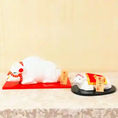 彌彦神社　(伊夜日子神社)の像