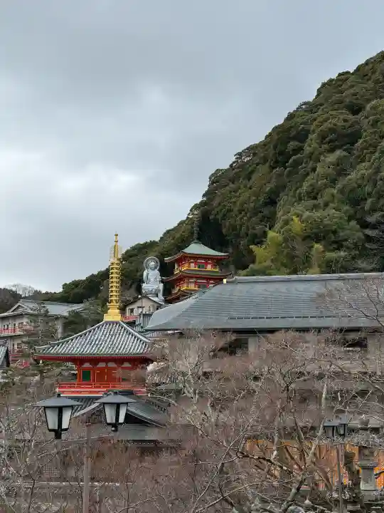 玉蔵院の{uncategorized: "未分類", other: "その他", undefined: "問題あり", building: "その他建物", grave: "お墓", sacred_gate: "鳥居", guardian: "狛犬", statue: "像", buddha: "仏像", history: "歴史", nature: "自然", garden: "庭園", animal: "動物", pagoda: "塔", temizu: "手水舎", mountain_gate: "山門・神門", sanctuary: "本殿・本堂", subordinate: "末社・摂社", art: "芸術", scenery: "景色", jizo: "地蔵", ema: "絵馬", goshuin: "御朱印", omikuji: "おみくじ", items: "授与品その他", amulet: "お守り", goshuincho: "御朱印帳", eats: "食事", festival: "お祭り", votive_dance: "神楽", shichigosan: "七五三参", wedding: "結婚式", experience: "体験その他", initially: "初詣", around: "周辺", anti_infection: "感染症対策"}