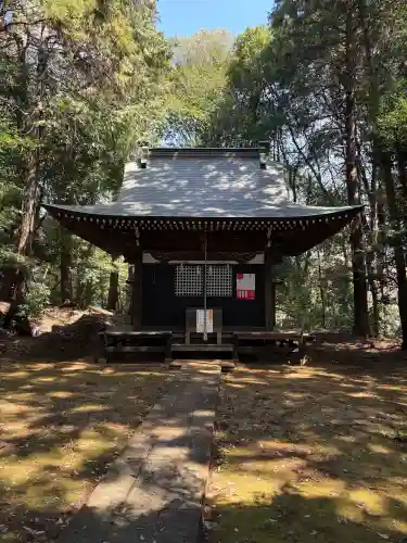 石楯尾神社の{uncategorized: "未分類", other: "その他", undefined: "問題あり", building: "その他建物", grave: "お墓", sacred_gate: "鳥居", guardian: "狛犬", statue: "像", buddha: "仏像", history: "歴史", nature: "自然", garden: "庭園", animal: "動物", pagoda: "塔", temizu: "手水舎", mountain_gate: "山門・神門", sanctuary: "本殿・本堂", subordinate: "末社・摂社", art: "芸術", scenery: "景色", jizo: "地蔵", ema: "絵馬", goshuin: "御朱印", omikuji: "おみくじ", items: "授与品その他", amulet: "お守り", goshuincho: "御朱印帳", eats: "食事", festival: "お祭り", votive_dance: "神楽", shichigosan: "七五三参", wedding: "結婚式", experience: "体験その他", initially: "初詣", around: "周辺", anti_infection: "感染症対策"}