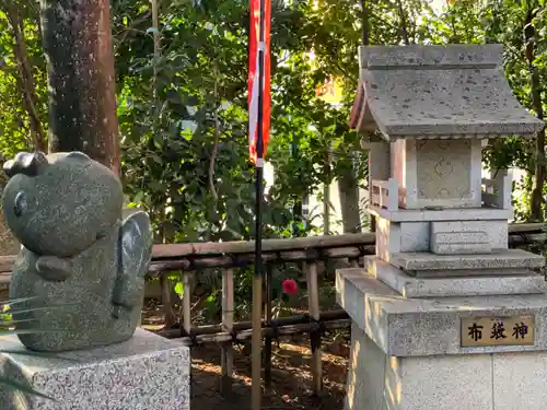 亀ケ池八幡宮の末社・摂社