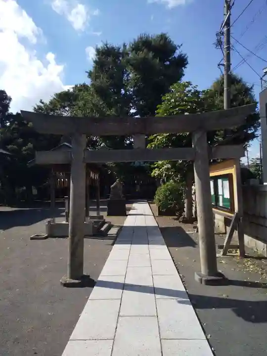 六所神社の鳥居