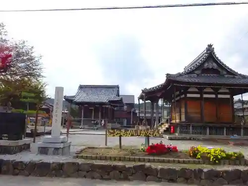 西野薬師堂(滋賀県)