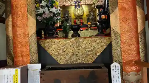 慈恩護国禅寺の{uncategorized: "未分類", other: "その他", undefined: "問題あり", building: "その他建物", grave: "お墓", sacred_gate: "鳥居", guardian: "狛犬", statue: "像", buddha: "仏像", history: "歴史", nature: "自然", garden: "庭園", animal: "動物", pagoda: "塔", temizu: "手水舎", mountain_gate: "山門・神門", sanctuary: "本殿・本堂", subordinate: "末社・摂社", art: "芸術", scenery: "景色", jizo: "地蔵", ema: "絵馬", goshuin: "御朱印", omikuji: "おみくじ", items: "授与品その他", amulet: "お守り", goshuincho: "御朱印帳", eats: "食事", festival: "お祭り", votive_dance: "神楽", shichigosan: "七五三参", wedding: "結婚式", experience: "体験その他", initially: "初詣", around: "周辺", anti_infection: "感染症対策"}