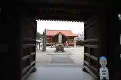 観音寺の山門