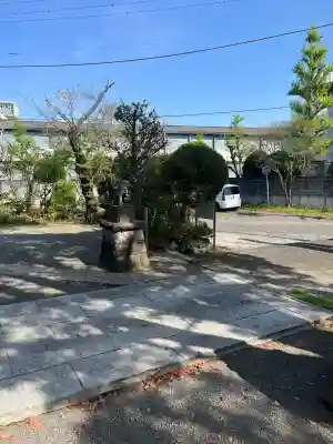 岩瀬五社稲荷神社の{uncategorized: "未分類", other: "その他", undefined: "問題あり", building: "その他建物", grave: "お墓", sacred_gate: "鳥居", guardian: "狛犬", statue: "像", buddha: "仏像", history: "歴史", nature: "自然", garden: "庭園", animal: "動物", pagoda: "塔", temizu: "手水舎", mountain_gate: "山門・神門", sanctuary: "本殿・本堂", subordinate: "末社・摂社", art: "芸術", scenery: "景色", jizo: "地蔵", ema: "絵馬", goshuin: "御朱印", omikuji: "おみくじ", items: "授与品その他", amulet: "お守り", goshuincho: "御朱印帳", eats: "食事", festival: "お祭り", votive_dance: "神楽", shichigosan: "七五三参", wedding: "結婚式", experience: "体験その他", initially: "初詣", around: "周辺", anti_infection: "感染症対策"}