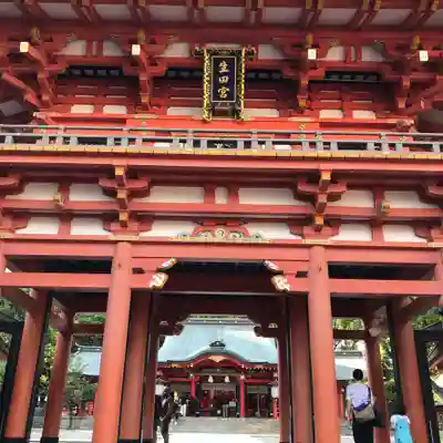 生田神社の山門・神門