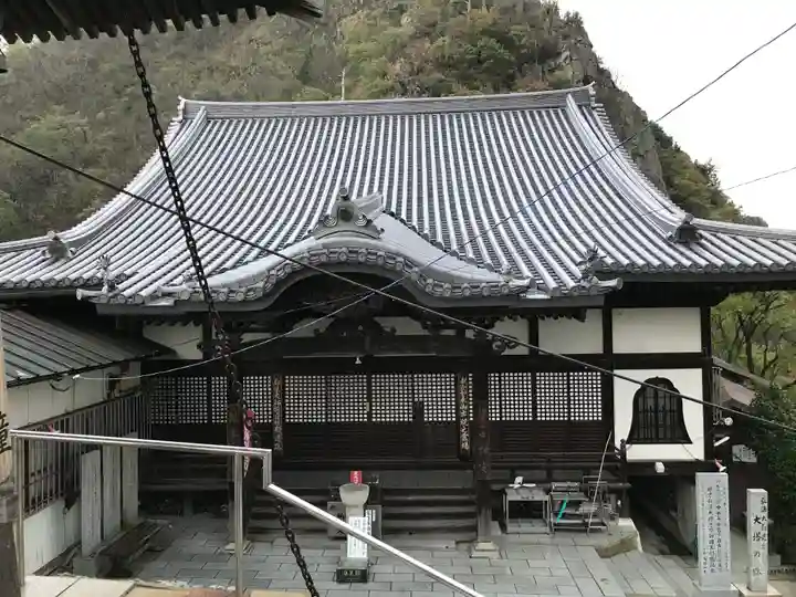 出釈迦寺奥の院 捨身ヶ嶽の本殿・本堂