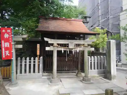 仲町氷川神社の末社・摂社