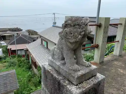 八幡神社の狛犬