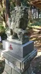 素鵞神社の狛犬