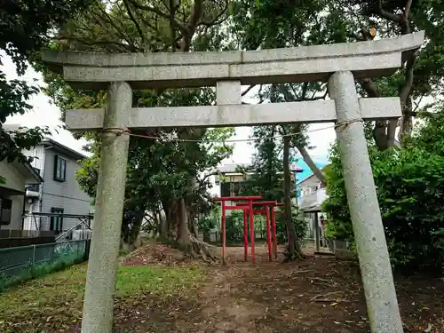 子の権現神社の鳥居