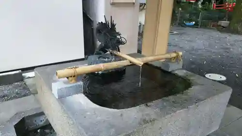 小梳神社の手水舎