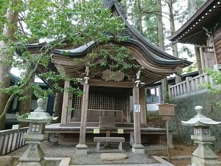 櫻山八幡宮の末社・摂社