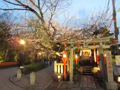辰巳大明神の鳥居