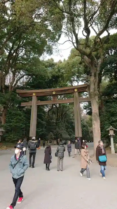 明治神宮の{uncategorized: "未分類", other: "その他", undefined: "問題あり", building: "その他建物", grave: "お墓", sacred_gate: "鳥居", guardian: "狛犬", statue: "像", buddha: "仏像", history: "歴史", nature: "自然", garden: "庭園", animal: "動物", pagoda: "塔", temizu: "手水舎", mountain_gate: "山門・神門", sanctuary: "本殿・本堂", subordinate: "末社・摂社", art: "芸術", scenery: "景色", jizo: "地蔵", ema: "絵馬", goshuin: "御朱印", omikuji: "おみくじ", items: "授与品その他", amulet: "お守り", goshuincho: "御朱印帳", eats: "食事", festival: "お祭り", votive_dance: "神楽", shichigosan: "七五三参", wedding: "結婚式", experience: "体験その他", initially: "初詣", around: "周辺", anti_infection: "感染症対策"}