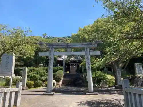 桑原八幡神社の鳥居