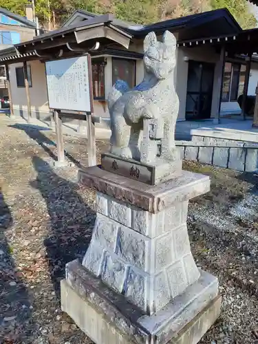 稲荷神社の狛犬