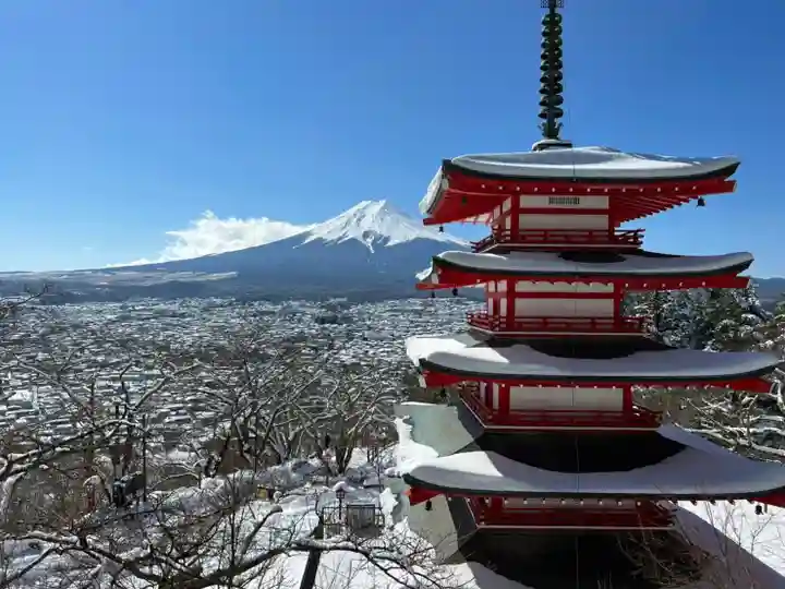 新倉富士浅間神社(山梨県)