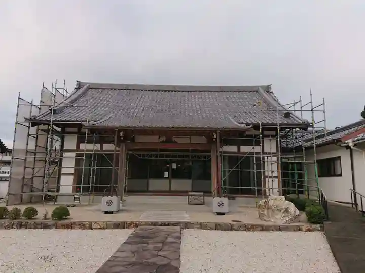 本興寺の本殿・本堂