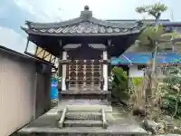 願宗寺の{uncategorized: "未分類", other: "その他", undefined: "問題あり", building: "その他建物", grave: "お墓", sacred_gate: "鳥居", guardian: "狛犬", statue: "像", buddha: "仏像", history: "歴史", nature: "自然", garden: "庭園", animal: "動物", pagoda: "塔", temizu: "手水舎", mountain_gate: "山門・神門", sanctuary: "本殿・本堂", subordinate: "末社・摂社", art: "芸術", scenery: "景色", jizo: "地蔵", ema: "絵馬", goshuin: "御朱印", omikuji: "おみくじ", items: "授与品その他", amulet: "お守り", goshuincho: "御朱印帳", eats: "食事", festival: "お祭り", votive_dance: "神楽", shichigosan: "七五三参", wedding: "結婚式", experience: "体験その他", initially: "初詣", around: "周辺", anti_infection: "感染症対策"}