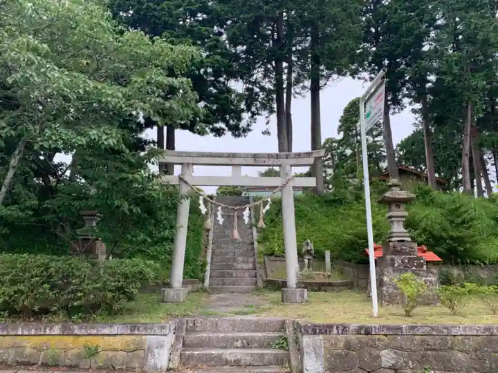 八幡神社の鳥居