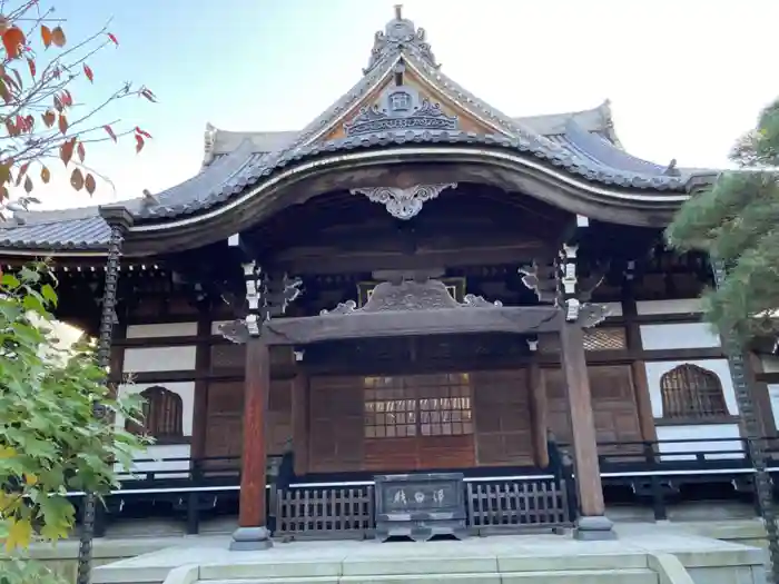 立法寺の本殿