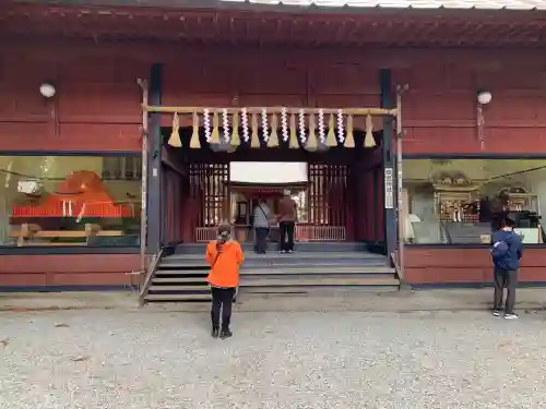 北口本宮冨士浅間神社の{uncategorized: "未分類", other: "その他", undefined: "問題あり", building: "その他建物", grave: "お墓", sacred_gate: "鳥居", guardian: "狛犬", statue: "像", buddha: "仏像", history: "歴史", nature: "自然", garden: "庭園", animal: "動物", pagoda: "塔", temizu: "手水舎", mountain_gate: "山門・神門", sanctuary: "本殿・本堂", subordinate: "末社・摂社", art: "芸術", scenery: "景色", jizo: "地蔵", ema: "絵馬", goshuin: "御朱印", omikuji: "おみくじ", items: "授与品その他", amulet: "お守り", goshuincho: "御朱印帳", eats: "食事", festival: "お祭り", votive_dance: "神楽", shichigosan: "七五三参", wedding: "結婚式", experience: "体験その他", initially: "初詣", around: "周辺", anti_infection: "感染症対策"}