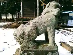 神明社の狛犬