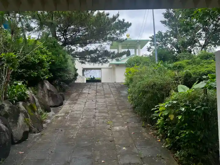 誓願寺の{uncategorized: "未分類", other: "その他", undefined: "問題あり", building: "その他建物", grave: "お墓", sacred_gate: "鳥居", guardian: "狛犬", statue: "像", buddha: "仏像", history: "歴史", nature: "自然", garden: "庭園", animal: "動物", pagoda: "塔", temizu: "手水舎", mountain_gate: "山門・神門", sanctuary: "本殿・本堂", subordinate: "末社・摂社", art: "芸術", scenery: "景色", jizo: "地蔵", ema: "絵馬", goshuin: "御朱印", omikuji: "おみくじ", items: "授与品その他", amulet: "お守り", goshuincho: "御朱印帳", eats: "食事", festival: "お祭り", votive_dance: "神楽", shichigosan: "七五三参", wedding: "結婚式", experience: "体験その他", initially: "初詣", around: "周辺", anti_infection: "感染症対策"}
