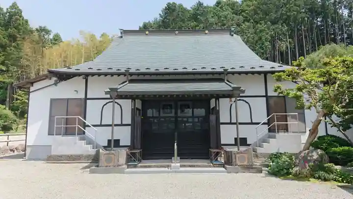 西安寺の本殿・本堂