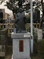 石歴山　妙勝寺の像