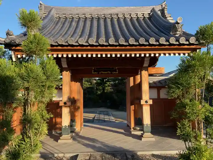 世尊寺の山門・神門