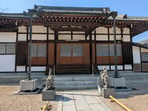 天龍寺の{uncategorized: "未分類", other: "その他", undefined: "問題あり", building: "その他建物", grave: "お墓", sacred_gate: "鳥居", guardian: "狛犬", statue: "像", buddha: "仏像", history: "歴史", nature: "自然", garden: "庭園", animal: "動物", pagoda: "塔", temizu: "手水舎", mountain_gate: "山門・神門", sanctuary: "本殿・本堂", subordinate: "末社・摂社", art: "芸術", scenery: "景色", jizo: "地蔵", ema: "絵馬", goshuin: "御朱印", omikuji: "おみくじ", items: "授与品その他", amulet: "お守り", goshuincho: "御朱印帳", eats: "食事", festival: "お祭り", votive_dance: "神楽", shichigosan: "七五三参", wedding: "結婚式", experience: "体験その他", initially: "初詣", around: "周辺", anti_infection: "感染症対策"}