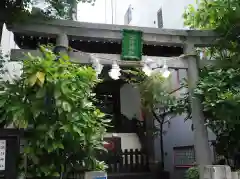 諏訪神社の鳥居