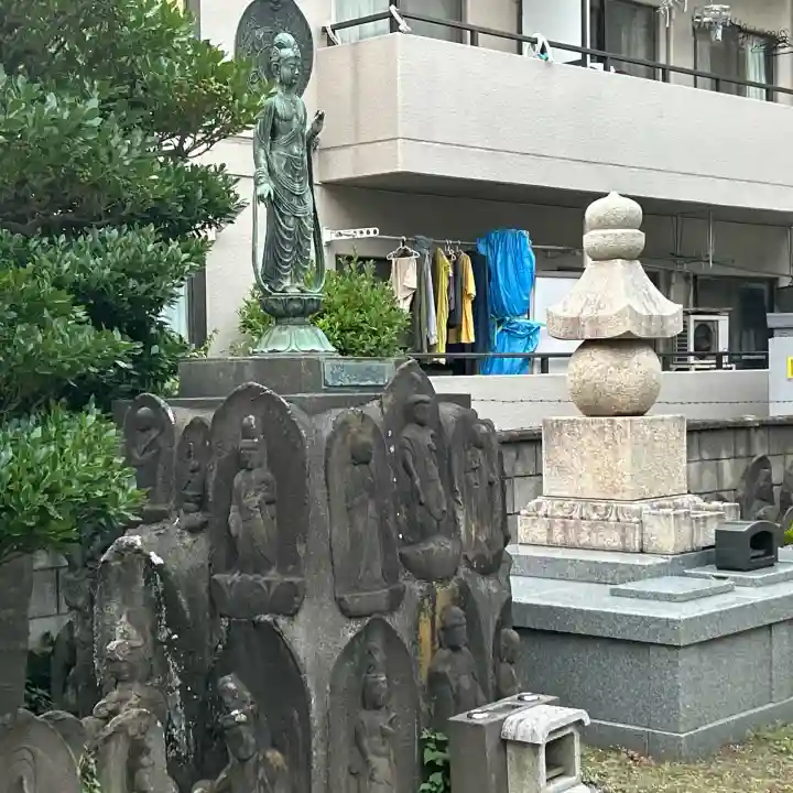 青巒寺(東京都)