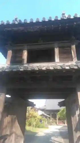 宝蓮坊の山門・神門