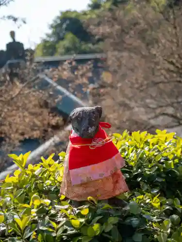 祐徳稲荷神社の{uncategorized: "未分類", other: "その他", undefined: "問題あり", building: "その他建物", grave: "お墓", sacred_gate: "鳥居", guardian: "狛犬", statue: "像", buddha: "仏像", history: "歴史", nature: "自然", garden: "庭園", animal: "動物", pagoda: "塔", temizu: "手水舎", mountain_gate: "山門・神門", sanctuary: "本殿・本堂", subordinate: "末社・摂社", art: "芸術", scenery: "景色", jizo: "地蔵", ema: "絵馬", goshuin: "御朱印", omikuji: "おみくじ", items: "授与品その他", amulet: "お守り", goshuincho: "御朱印帳", eats: "食事", festival: "お祭り", votive_dance: "神楽", shichigosan: "七五三参", wedding: "結婚式", experience: "体験その他", initially: "初詣", around: "周辺", anti_infection: "感染症対策"}