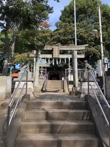 六所神社の鳥居