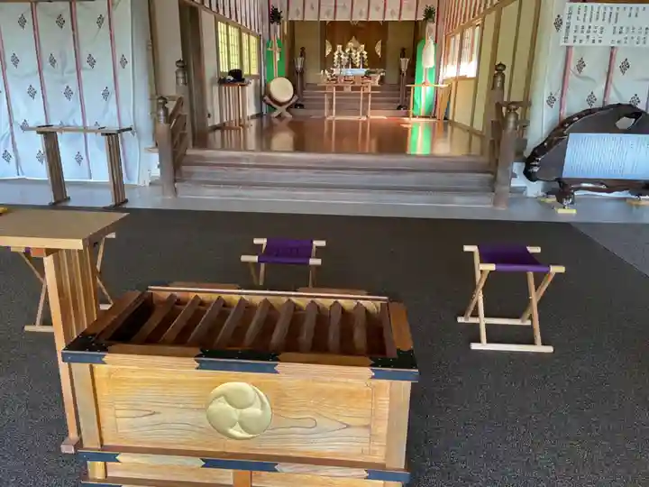 三石神社の本殿・本堂