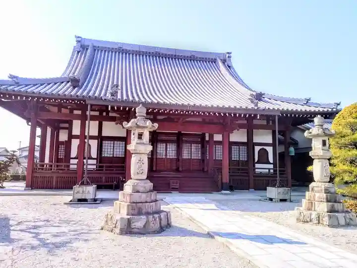 敬専寺の本殿・本堂