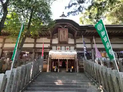 敢國神社の本殿・本堂
