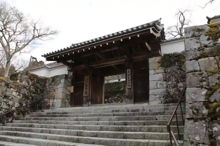 三千院門跡の山門・神門