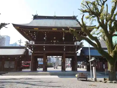 真清田神社の山門・神門