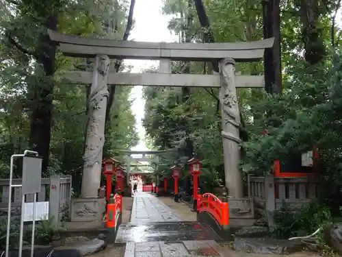 馬橋稲荷神社の鳥居