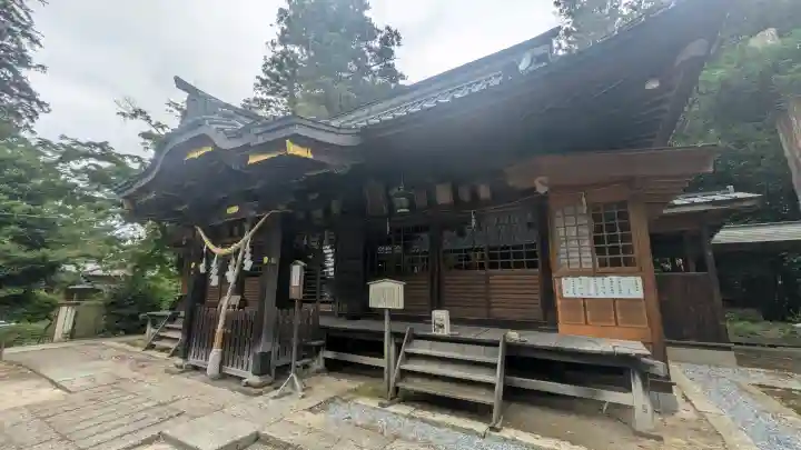 雄琴神社の{uncategorized: "未分類", other: "その他", undefined: "問題あり", building: "その他建物", grave: "お墓", sacred_gate: "鳥居", guardian: "狛犬", statue: "像", buddha: "仏像", history: "歴史", nature: "自然", garden: "庭園", animal: "動物", pagoda: "塔", temizu: "手水舎", mountain_gate: "山門・神門", sanctuary: "本殿・本堂", subordinate: "末社・摂社", art: "芸術", scenery: "景色", jizo: "地蔵", ema: "絵馬", goshuin: "御朱印", omikuji: "おみくじ", items: "授与品その他", amulet: "お守り", goshuincho: "御朱印帳", eats: "食事", festival: "お祭り", votive_dance: "神楽", shichigosan: "七五三参", wedding: "結婚式", experience: "体験その他", initially: "初詣", around: "周辺", anti_infection: "感染症対策"}