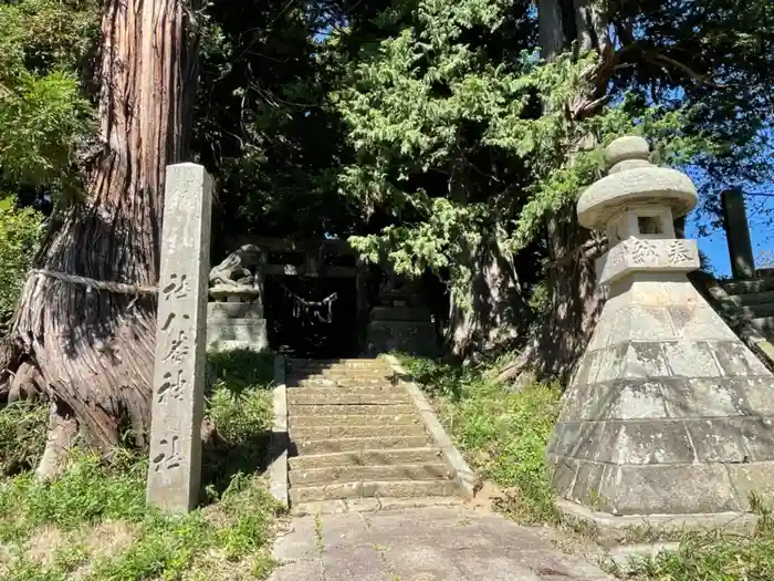 社八幡神社の建物その他