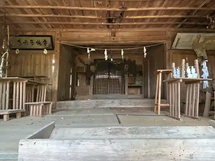 有明樹玉神社の{uncategorized: "未分類", other: "その他", undefined: "問題あり", building: "その他建物", grave: "お墓", sacred_gate: "鳥居", guardian: "狛犬", statue: "像", buddha: "仏像", history: "歴史", nature: "自然", garden: "庭園", animal: "動物", pagoda: "塔", temizu: "手水舎", mountain_gate: "山門・神門", sanctuary: "本殿・本堂", subordinate: "末社・摂社", art: "芸術", scenery: "景色", jizo: "地蔵", ema: "絵馬", goshuin: "御朱印", omikuji: "おみくじ", items: "授与品その他", amulet: "お守り", goshuincho: "御朱印帳", eats: "食事", festival: "お祭り", votive_dance: "神楽", shichigosan: "七五三参", wedding: "結婚式", experience: "体験その他", initially: "初詣", around: "周辺", anti_infection: "感染症対策"}