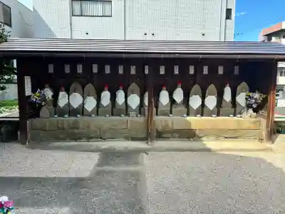 祖原薬師如来の{uncategorized: "未分類", other: "その他", undefined: "問題あり", building: "その他建物", grave: "お墓", sacred_gate: "鳥居", guardian: "狛犬", statue: "像", buddha: "仏像", history: "歴史", nature: "自然", garden: "庭園", animal: "動物", pagoda: "塔", temizu: "手水舎", mountain_gate: "山門・神門", sanctuary: "本殿・本堂", subordinate: "末社・摂社", art: "芸術", scenery: "景色", jizo: "地蔵", ema: "絵馬", goshuin: "御朱印", omikuji: "おみくじ", items: "授与品その他", amulet: "お守り", goshuincho: "御朱印帳", eats: "食事", festival: "お祭り", votive_dance: "神楽", shichigosan: "七五三参", wedding: "結婚式", experience: "体験その他", initially: "初詣", around: "周辺", anti_infection: "感染症対策"}