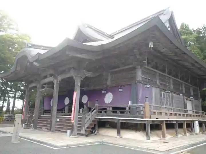 成相寺の本殿・本堂