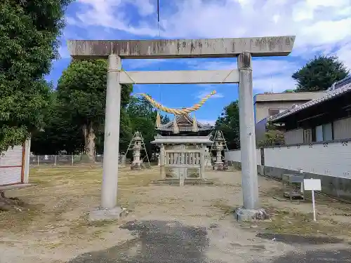 八王子社の鳥居